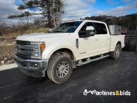 2017 FORD F250 LARIAT