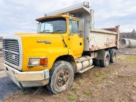 1993 FORD L9000